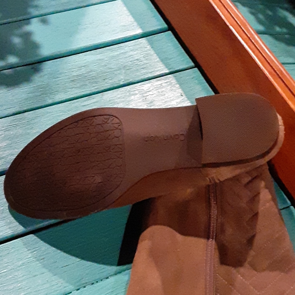 Boots - Picture 2 of 4